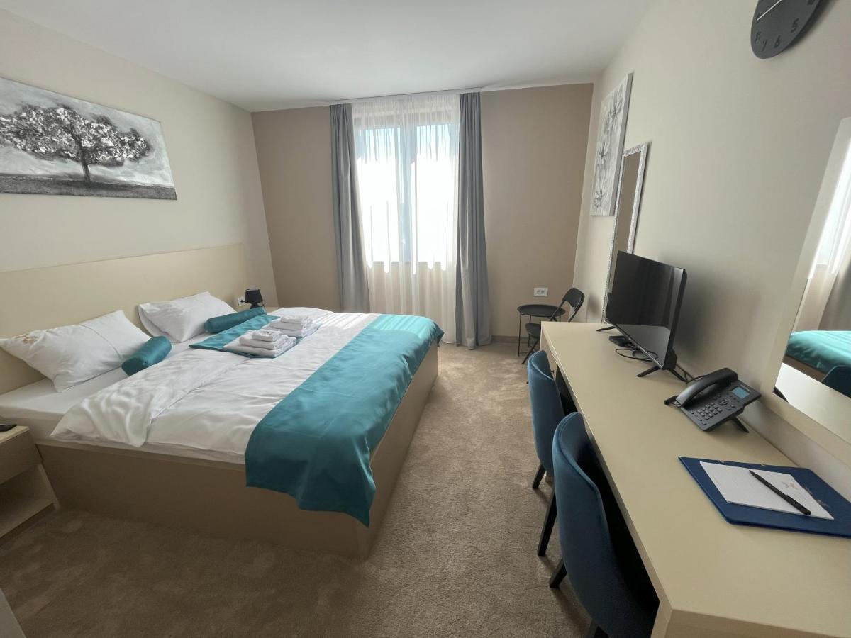 Garni Hotel Imperium Σουμπότικα Εξωτερικό φωτογραφία